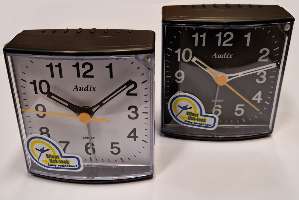 Vekkerur Audix store tall sweep inkludert batteri.