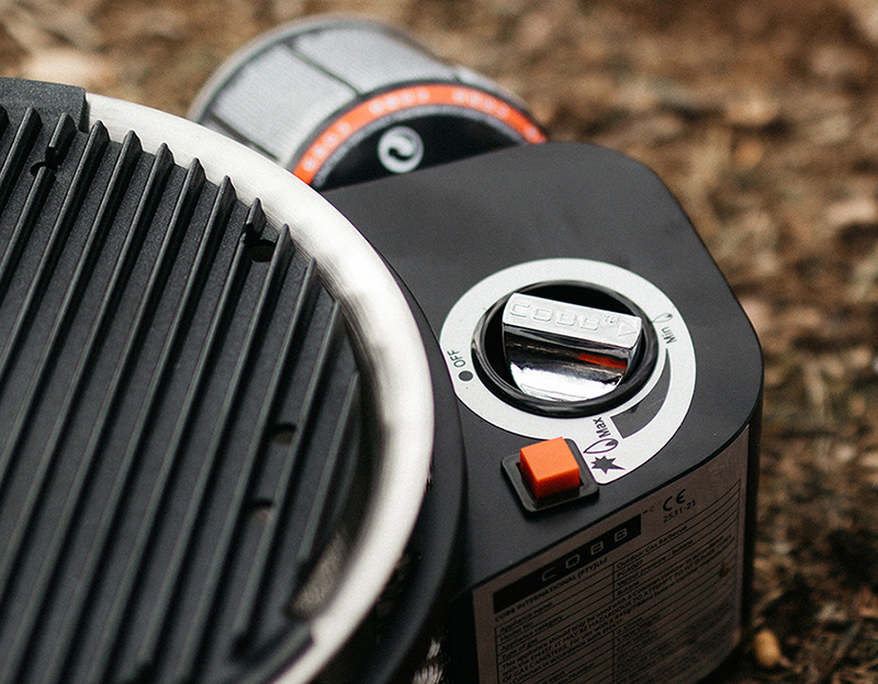 Grill Premier Gas Deluxe Cobb 2.0